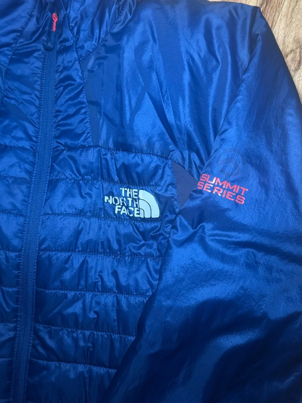 The North Face Men’s Blue Summit Series Insulated Puffer Jacket